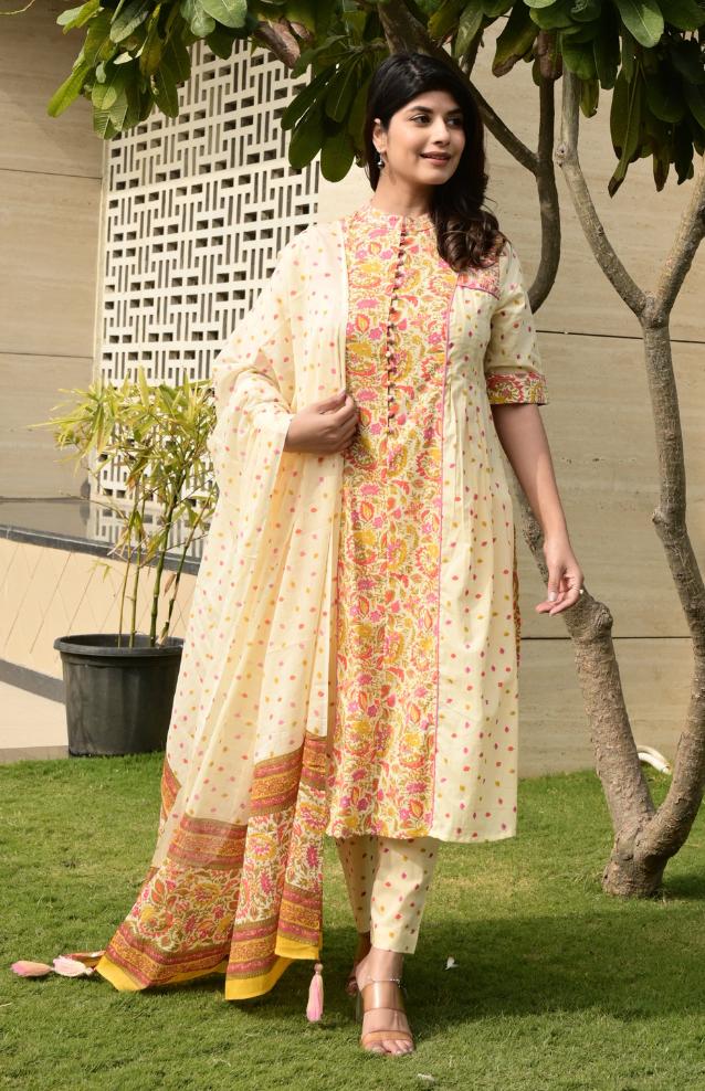 Kurta Pyjama Dupatta Set