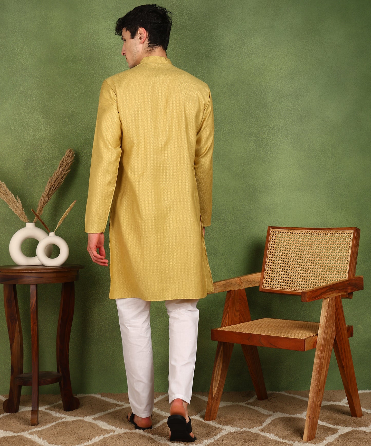 Men Kurta Pyjama Set