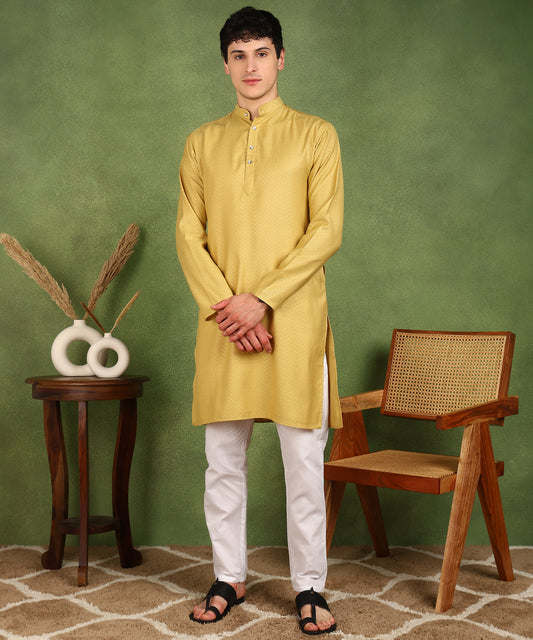 Men Kurta Pyjama Set