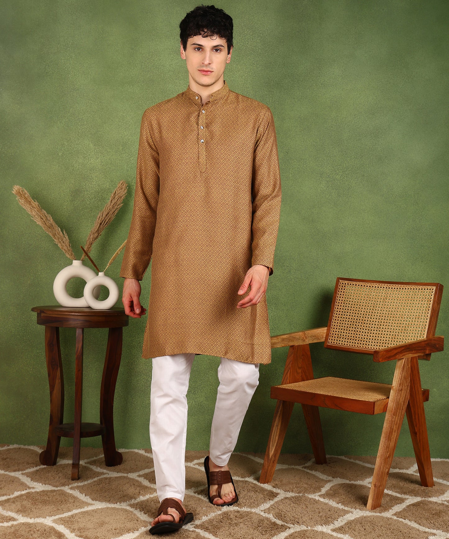 Men Kurta Pyjama Set