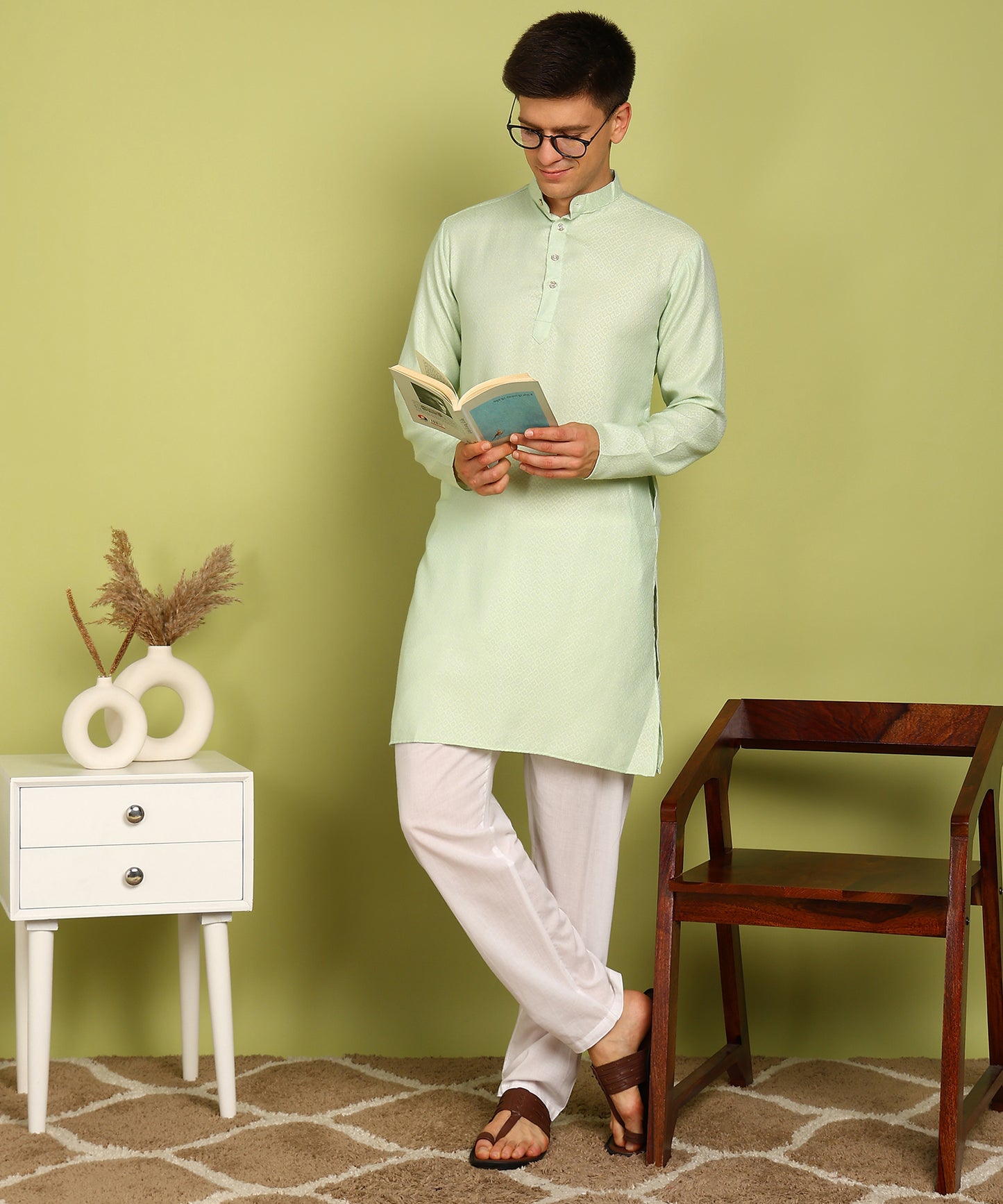 Men Kurta Pyjama Set
