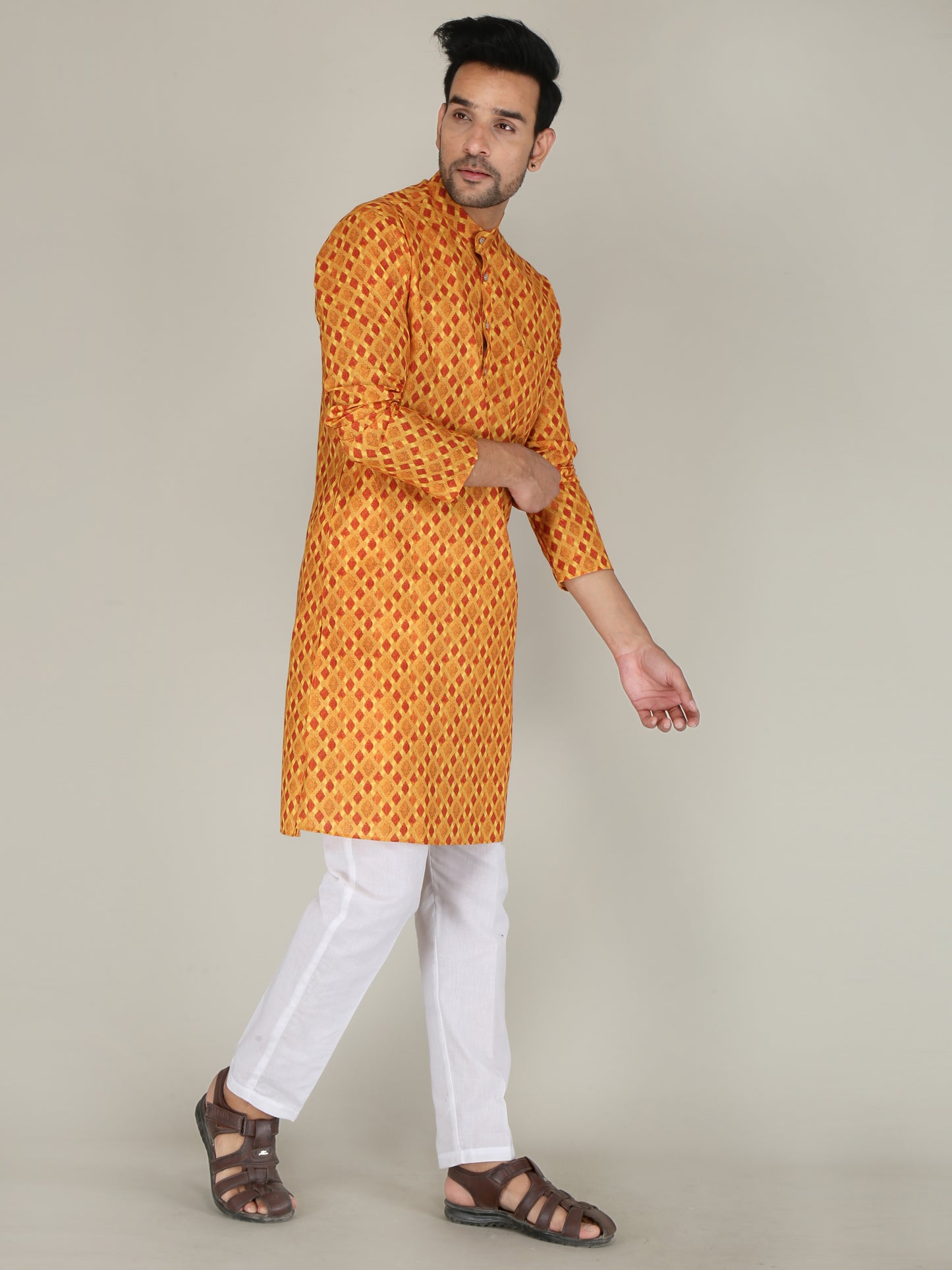 Men Printed Straight Kurta (Multicolor)
