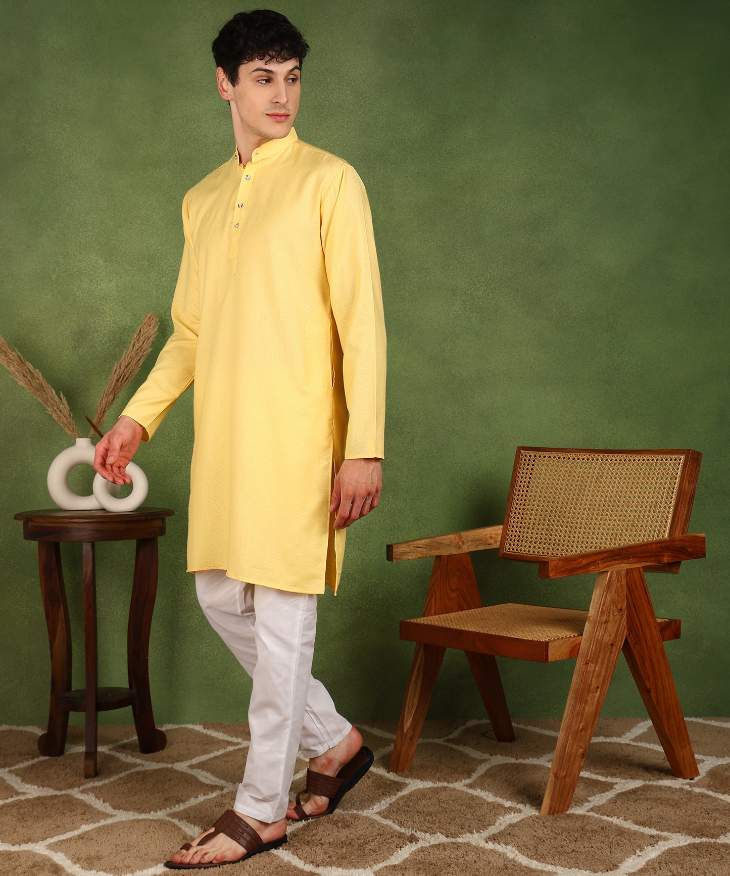 Men Kurta Pyjama Set
