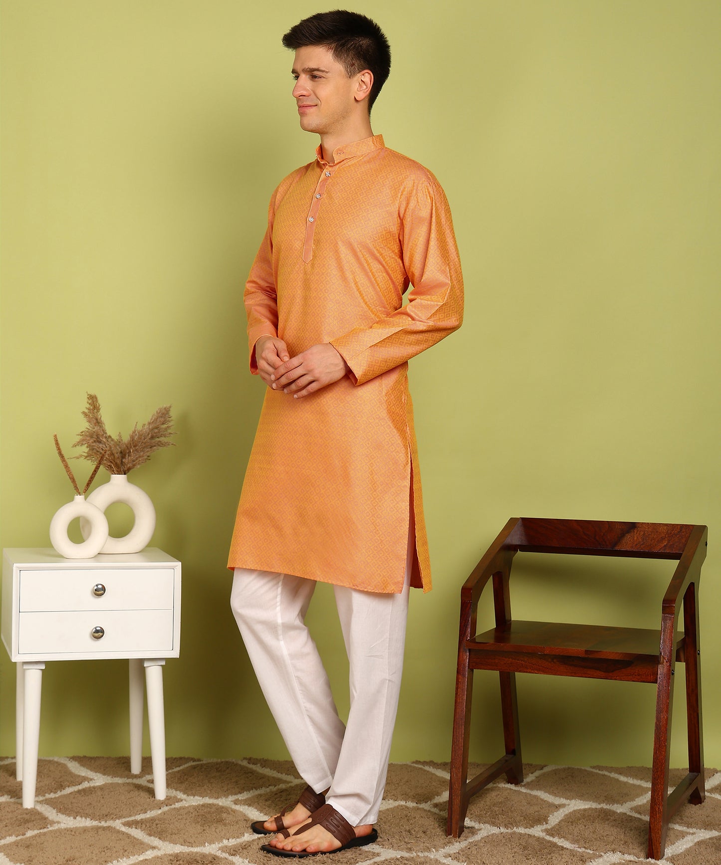 Men Kurta Pyjama Set