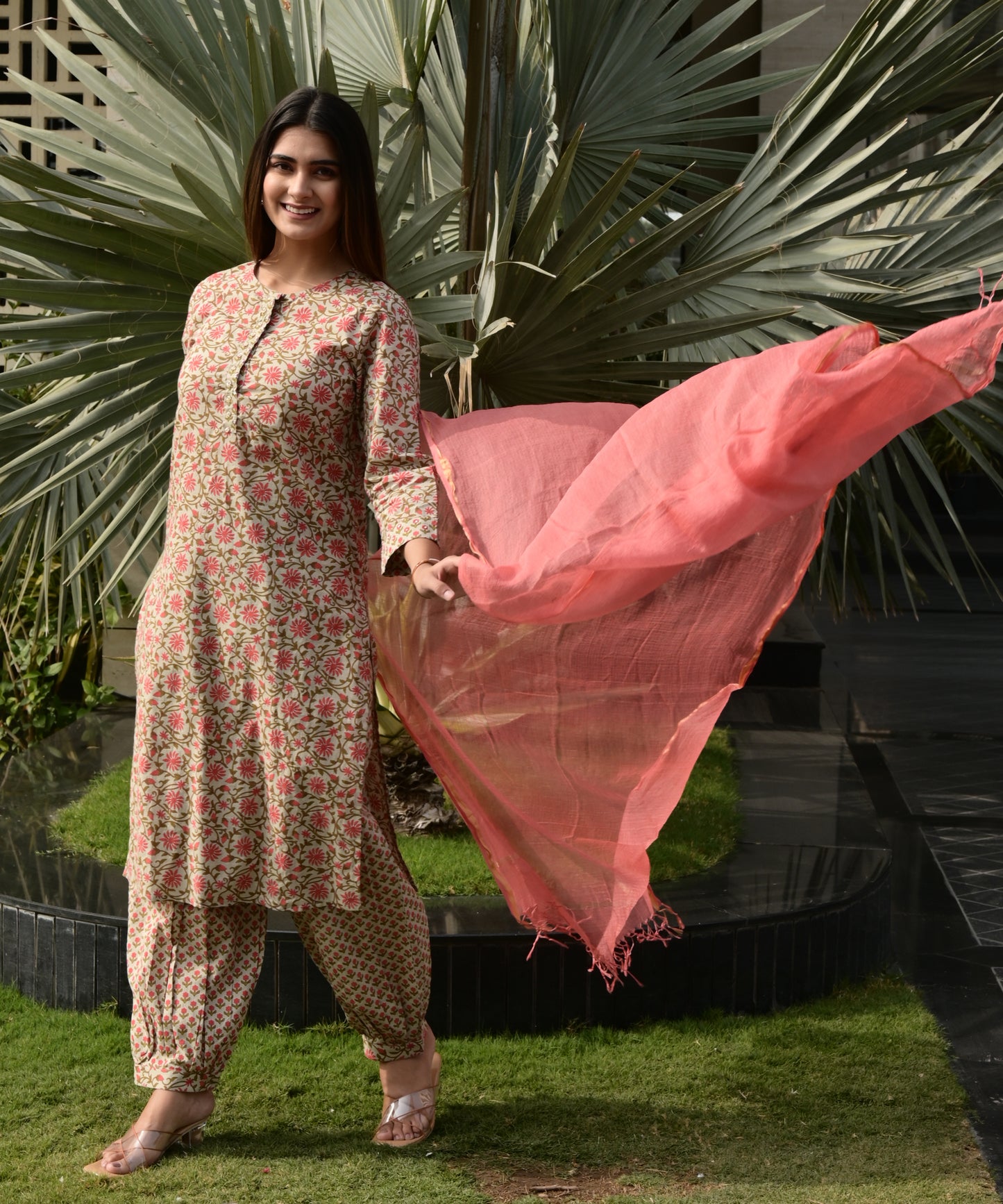 FUBAR Women Kurta Pyjama Dupatta Set