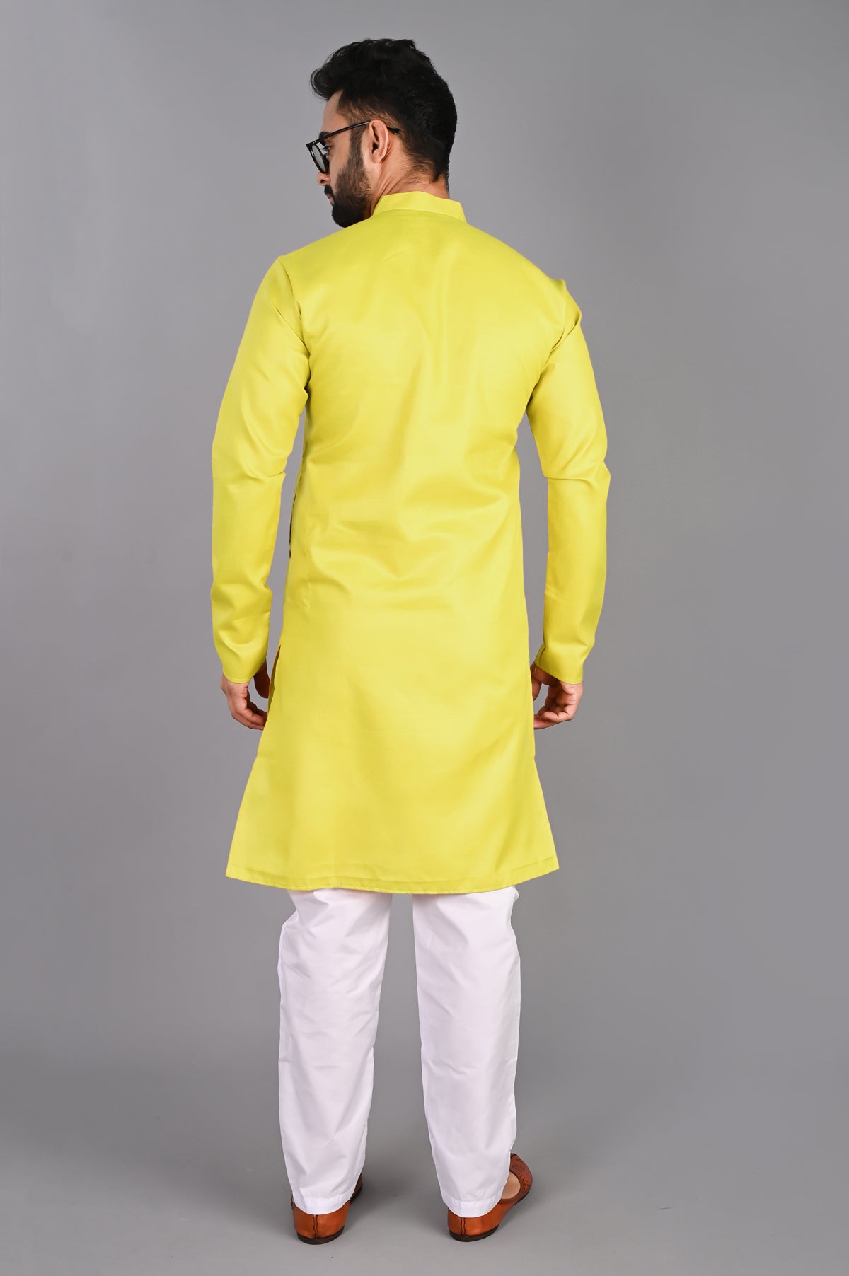 Men Kurta Pyjama Set