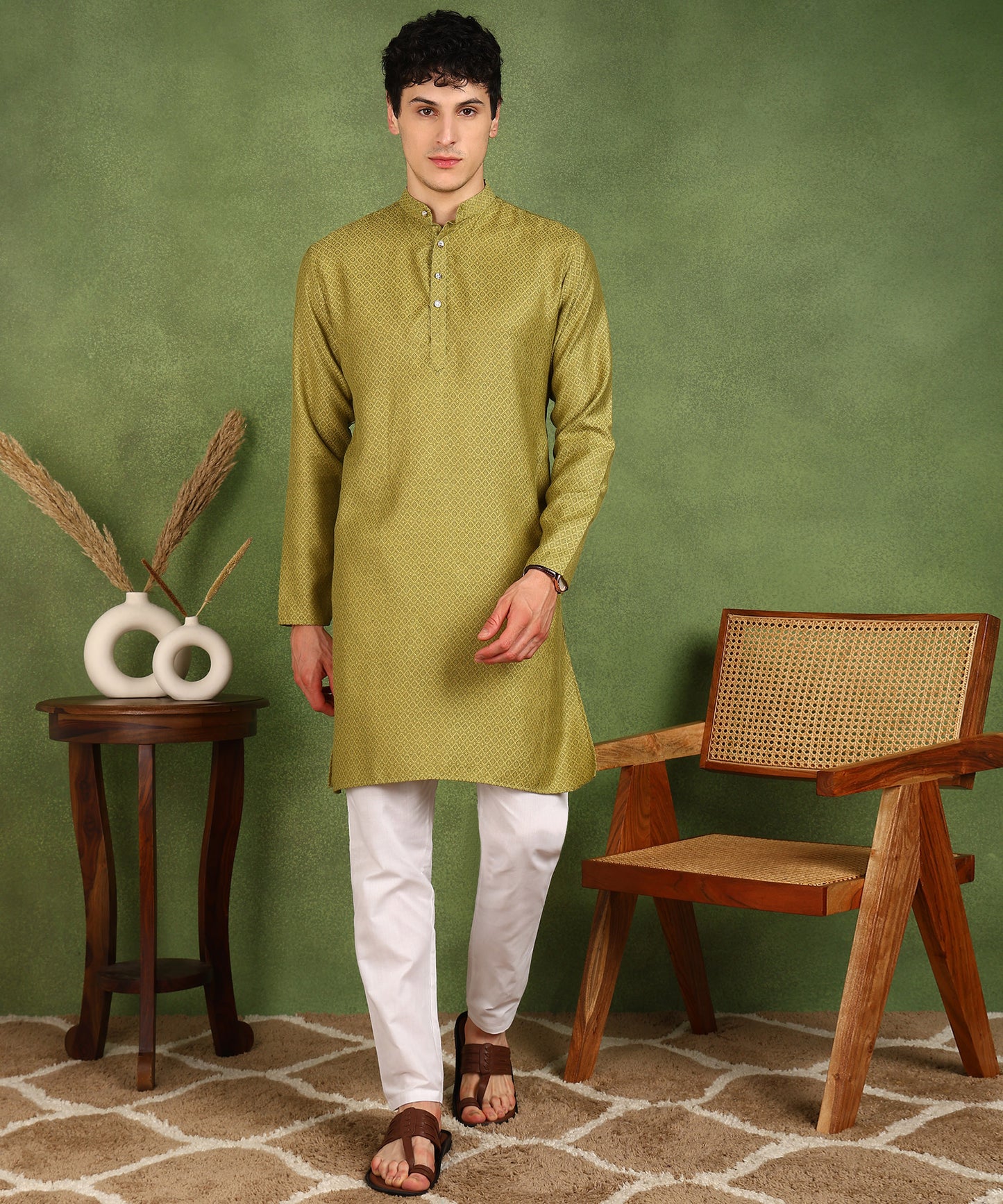 Men Kurta Pyjama Set
