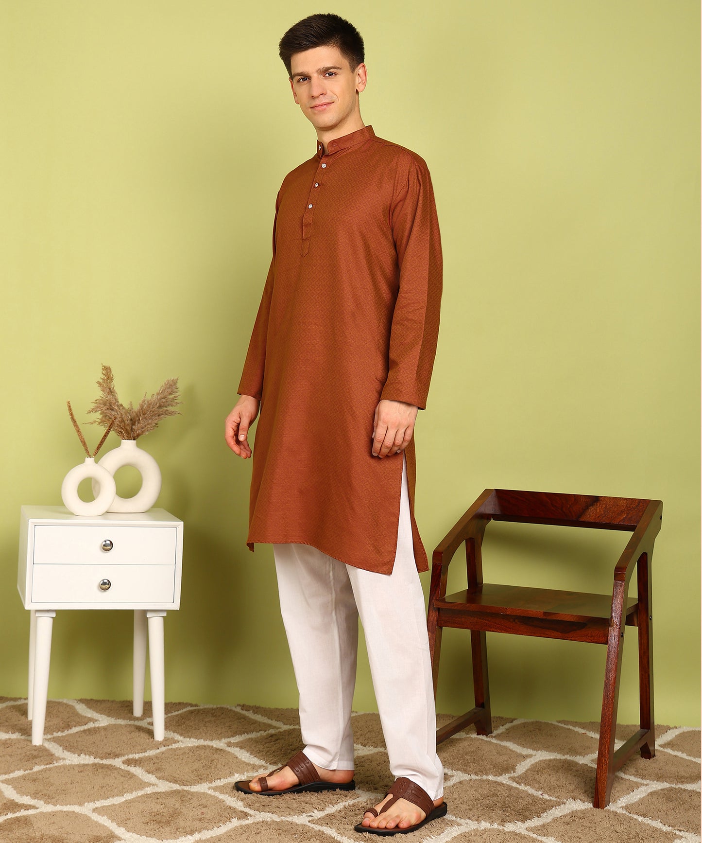 Men Kurta Pyjama Set
