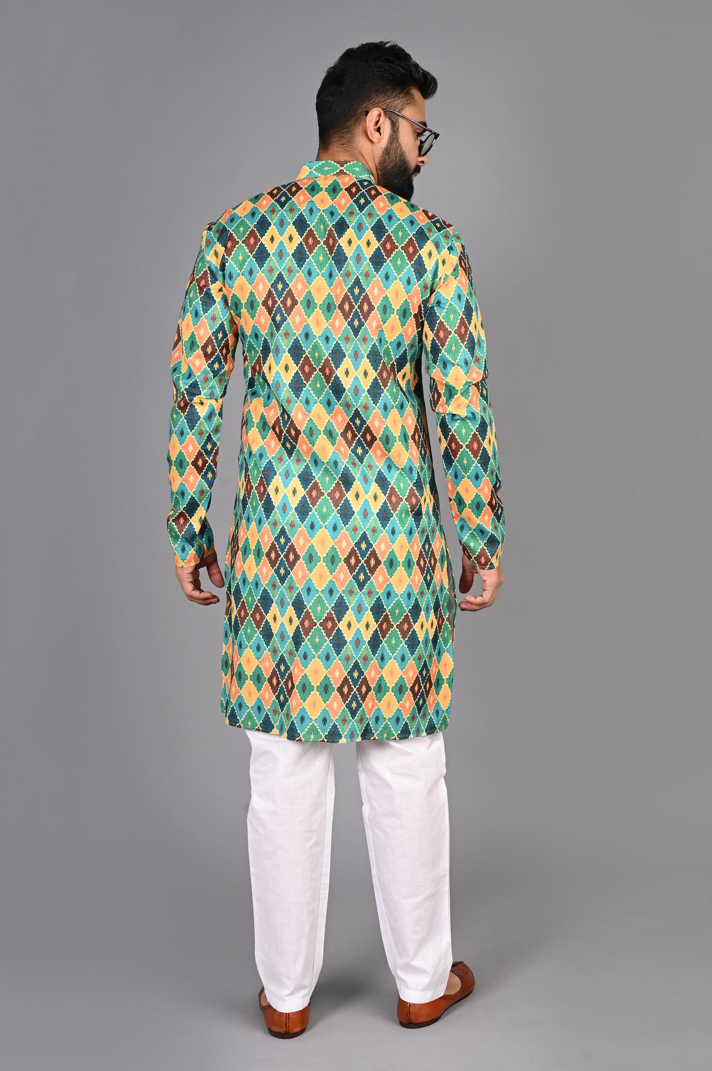 Men Printed Straight Kurta (Multicolor)